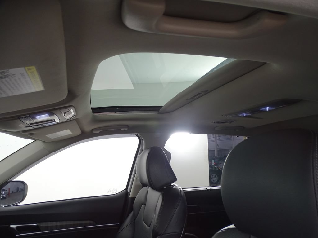Used 2024 Kia Telluride EX FWD image 25