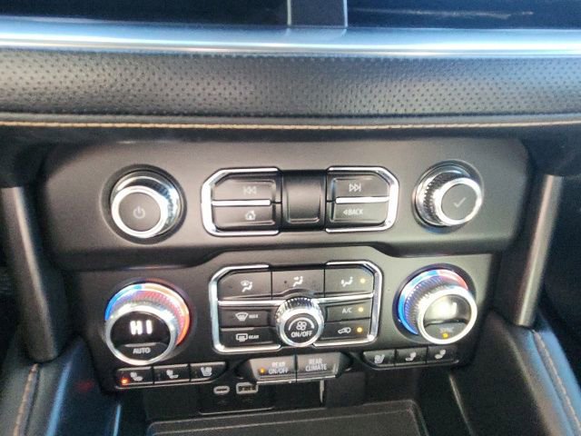 Used 2024 GMC Yukon AT4 w/ Technology Package image 37