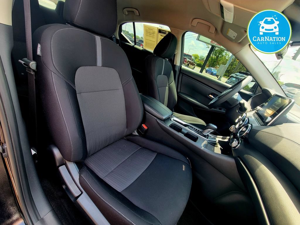Used 2024 Nissan Sentra SV FWD image 10