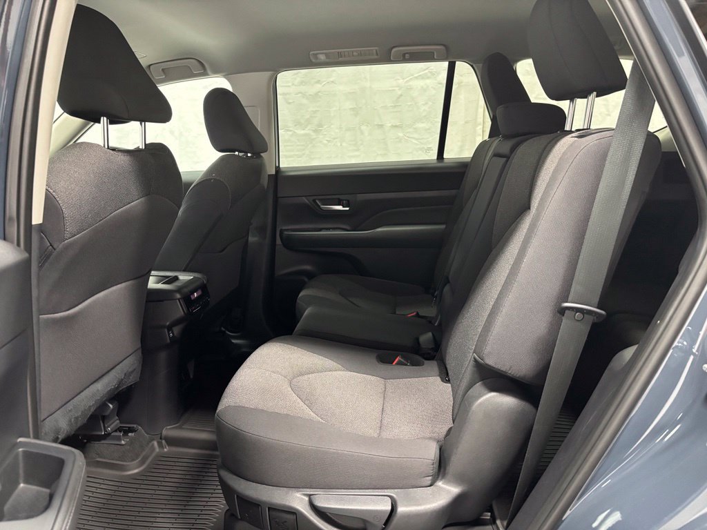 Used 2026 Toyota Grand Highlander AWD image 48