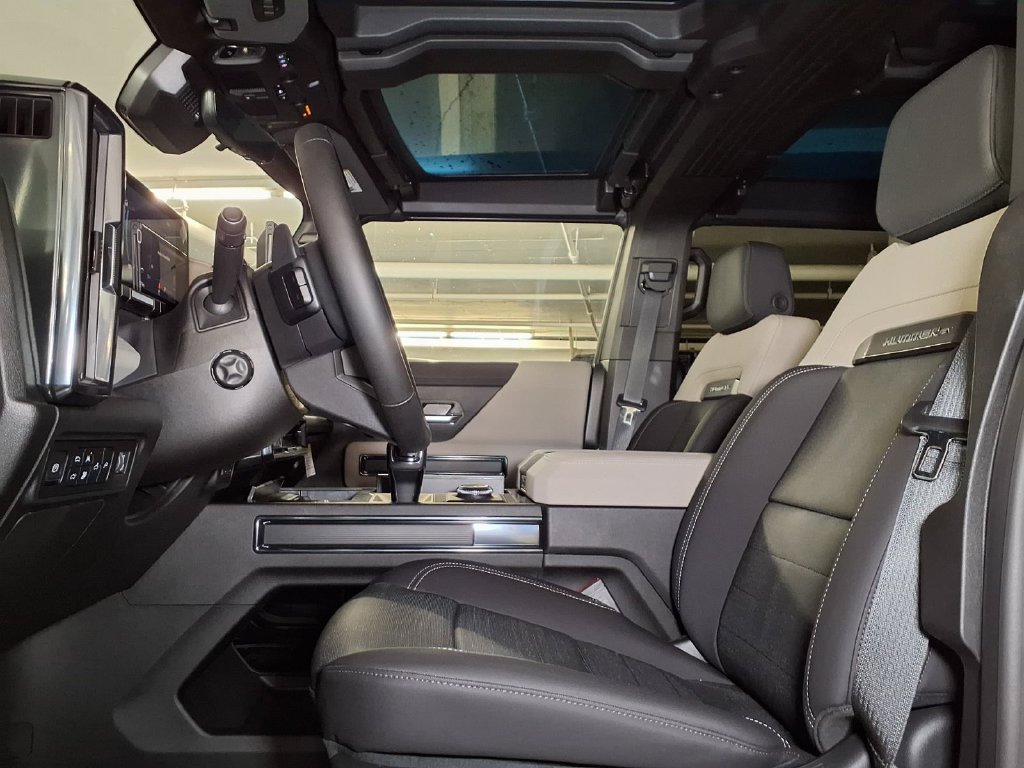 New 2026 GMC Hummer EV 4x4 Crew Cab image 14