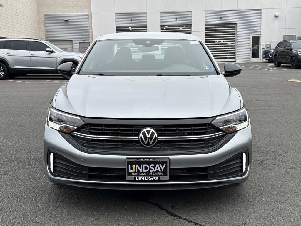 Used 2024 Volkswagen Jetta Sport FWD image 7