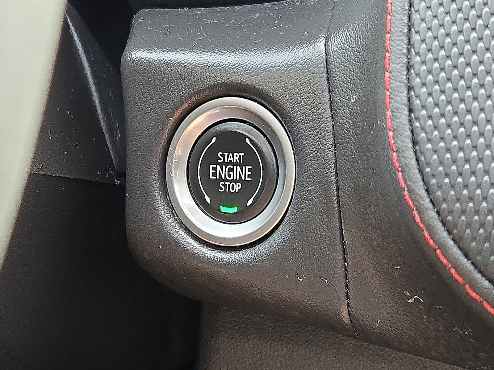 Used 2023 Chevrolet Suburban RST w/ Luxury Package image 23