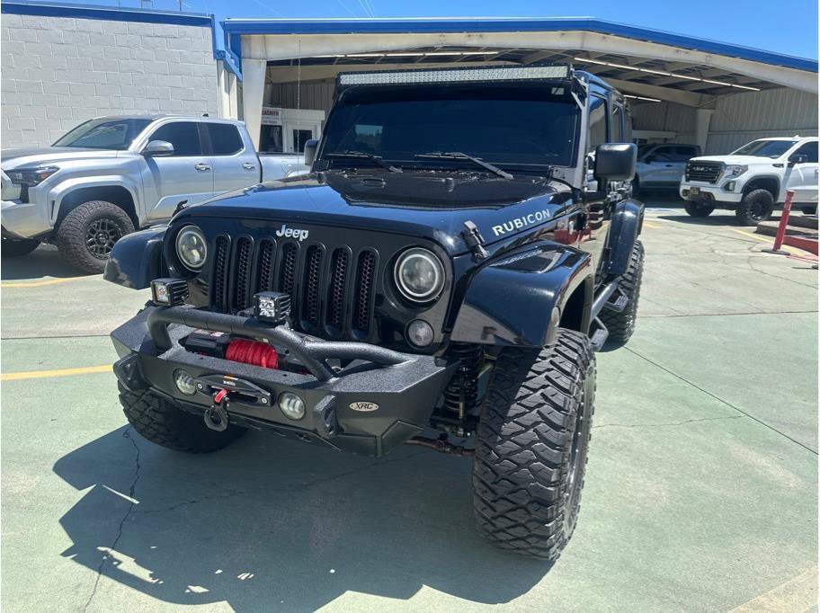 Used 2016 Jeep Wrangler Unlimited Rubicon w/ Connectivity Group AWD/4WD image 3