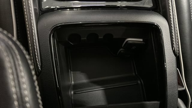 Used 2025 Chrysler Pacifica Limited FWD image 20