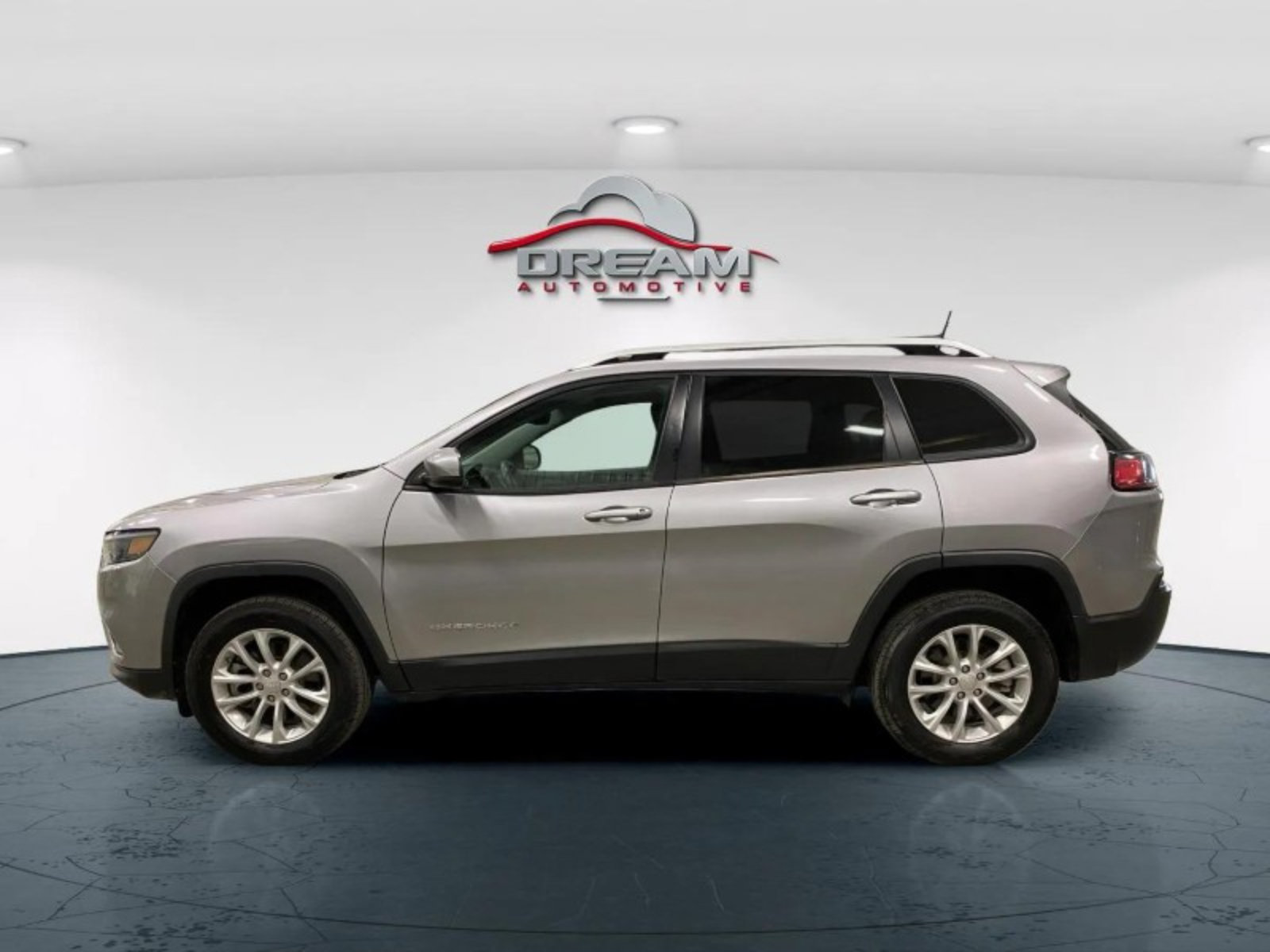 Used 2021 Jeep Cherokee Latitude AWD/4WD image 15