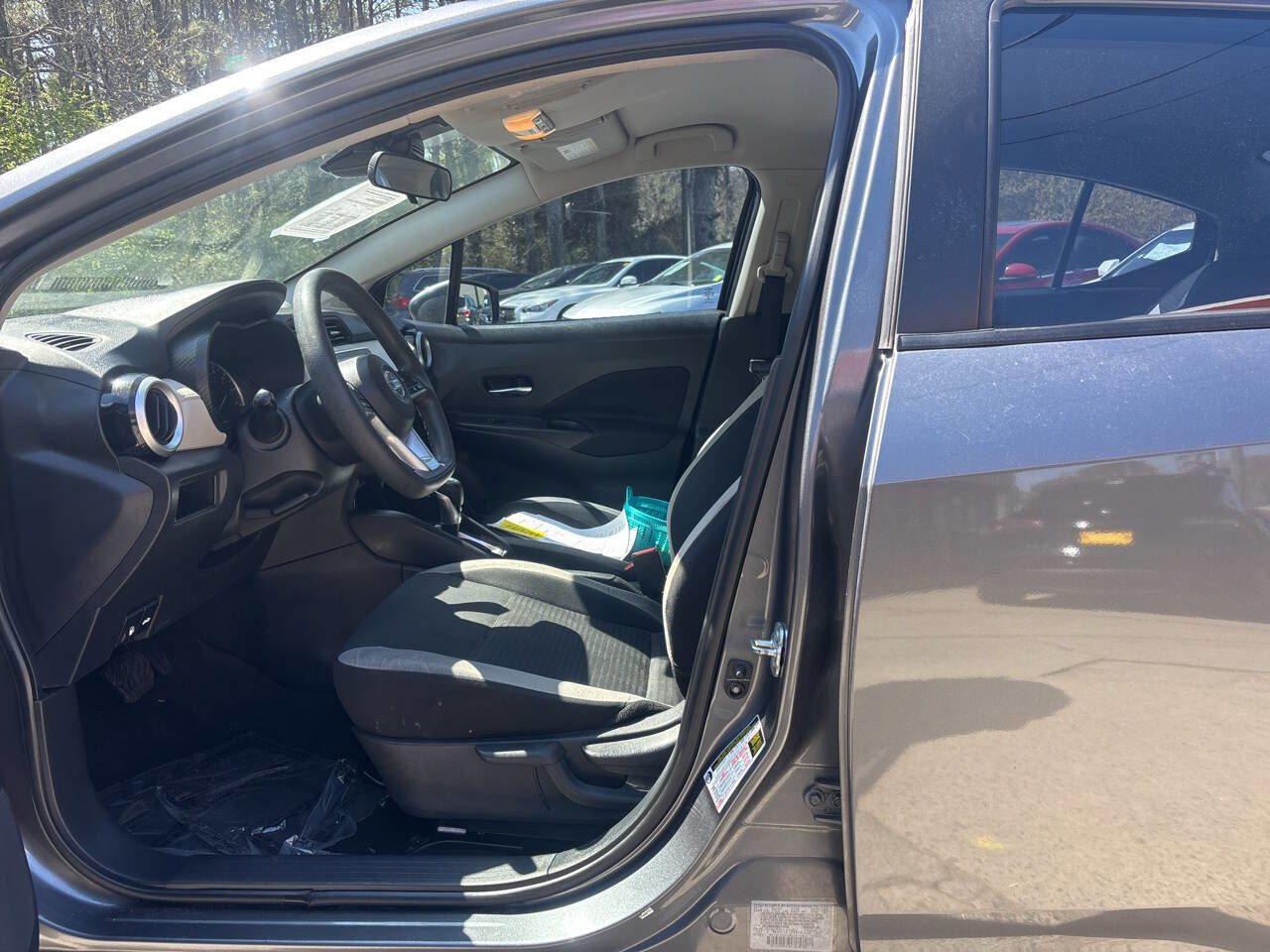 Used 2021 Nissan Versa SV image 11