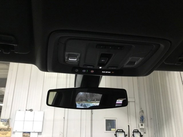 Used 2020 Chevrolet Silverado 1500 RST image 35