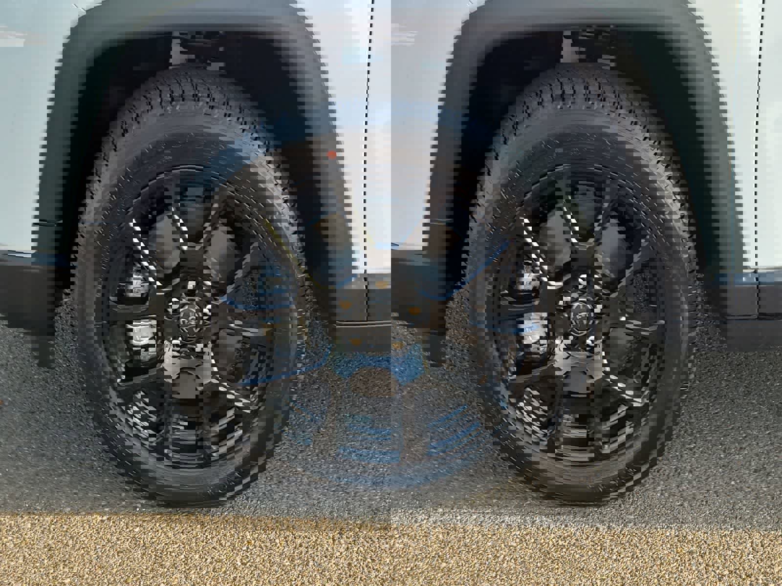 New 2026 Jeep Compass Latitude image 16