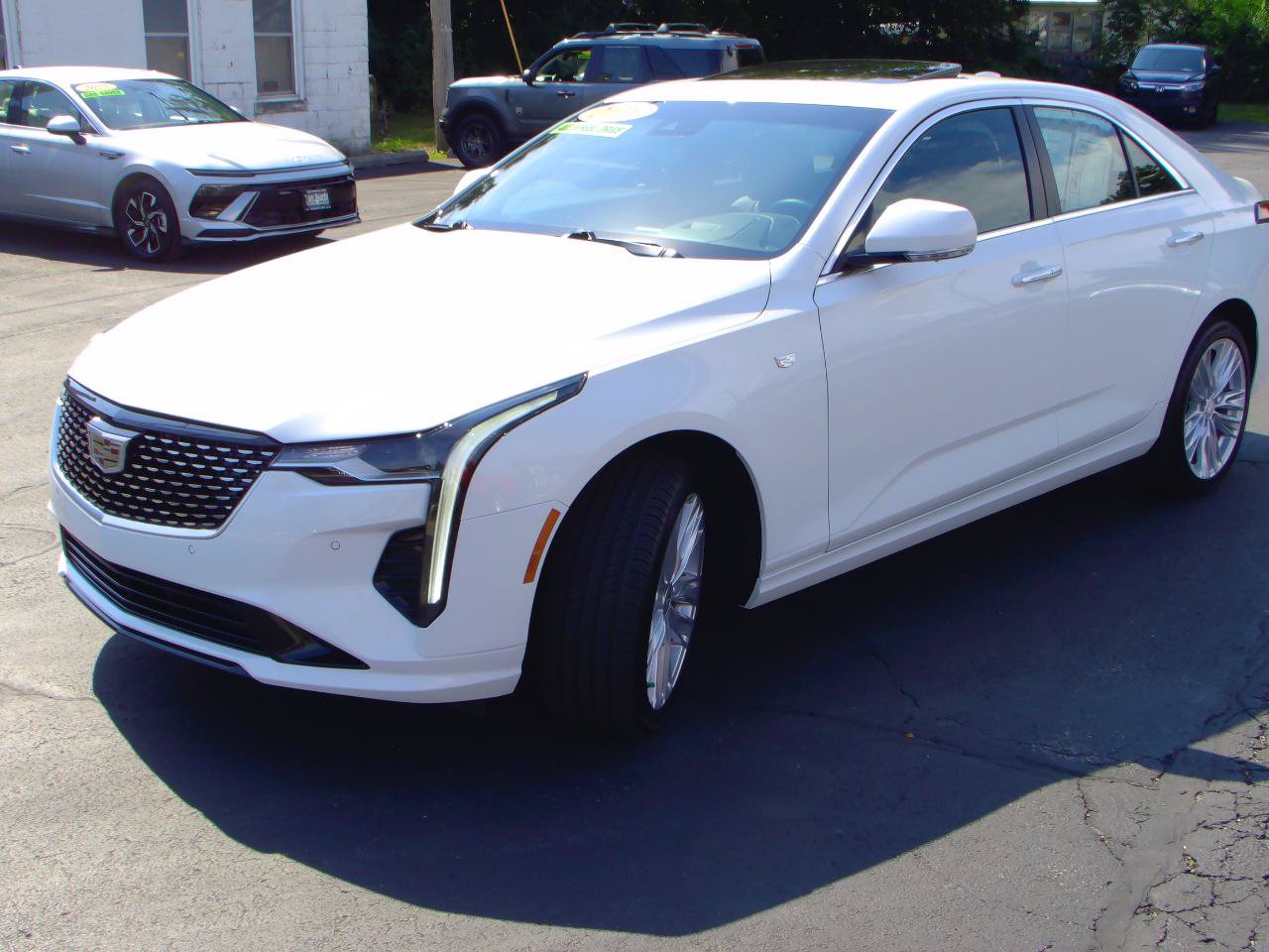 Used 2025 Cadillac CT4 Premium Luxury AWD/4WD image 3
