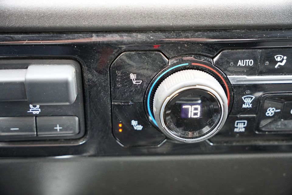 Certified 2022 Chevrolet Silverado 1500 RST image 30