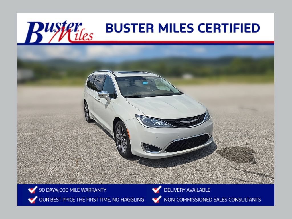 Used 2017 Chrysler Pacifica Limited FWD image 1
