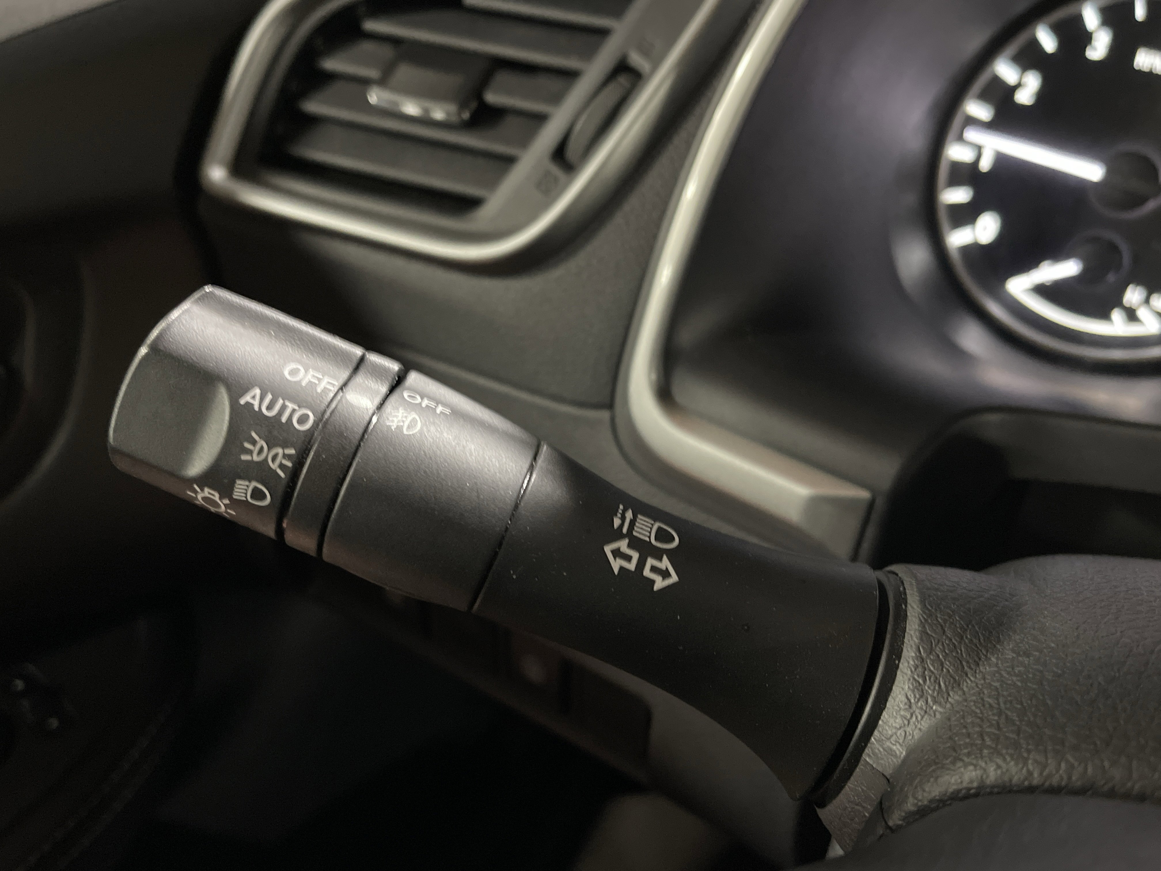 Used 2023 Nissan Murano SV image 20