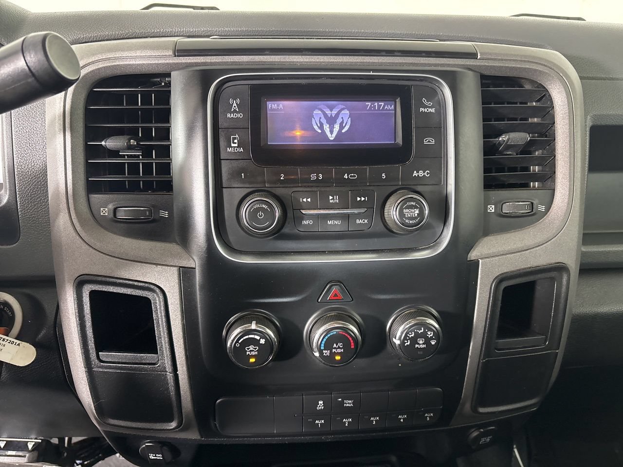 Used 2016 RAM 2500 Tradesman w/ Chrome Appearance Group AWD/4WD image 15
