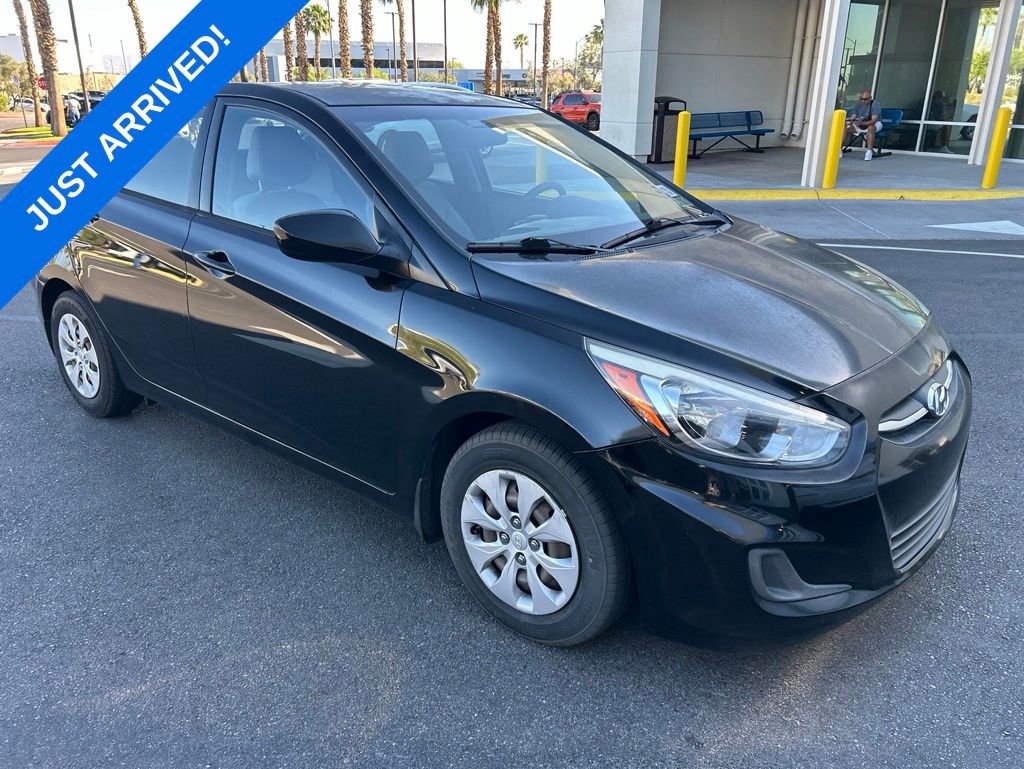 Used 2016 Hyundai Accent SE w/ Option Group 02 FWD image 2