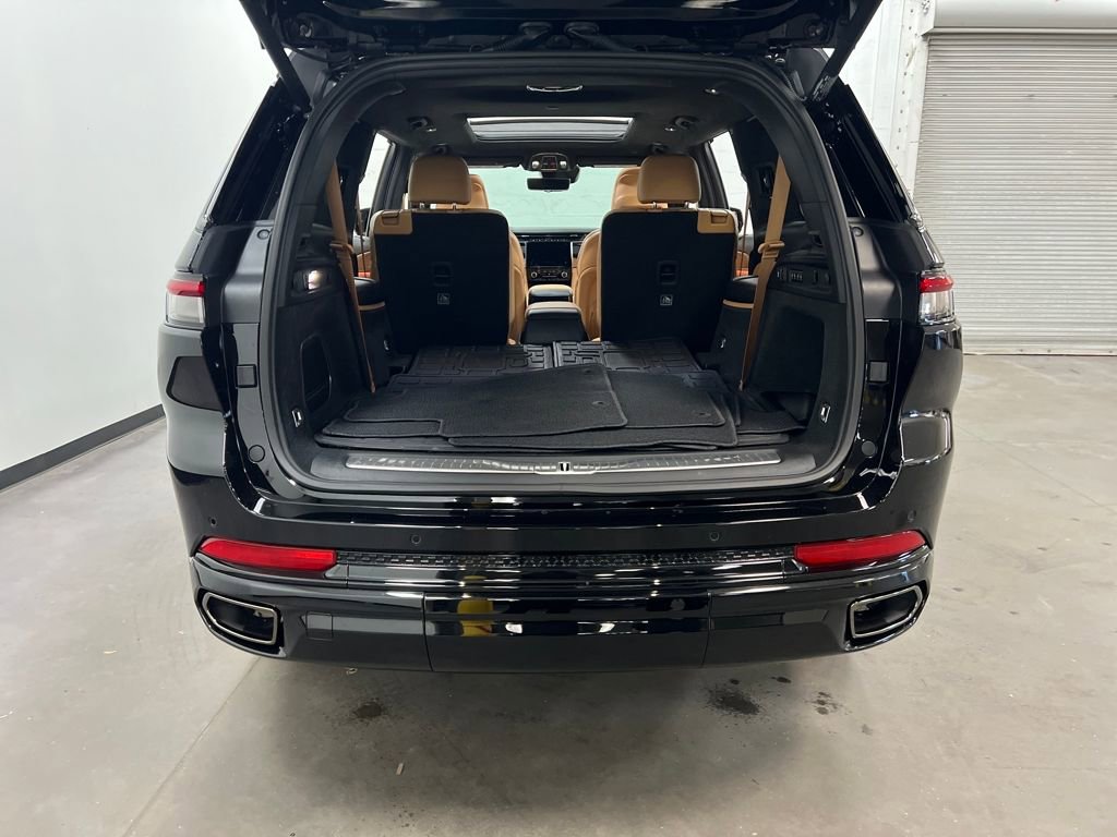 Used 2025 Jeep Grand Cherokee L Summit image 25