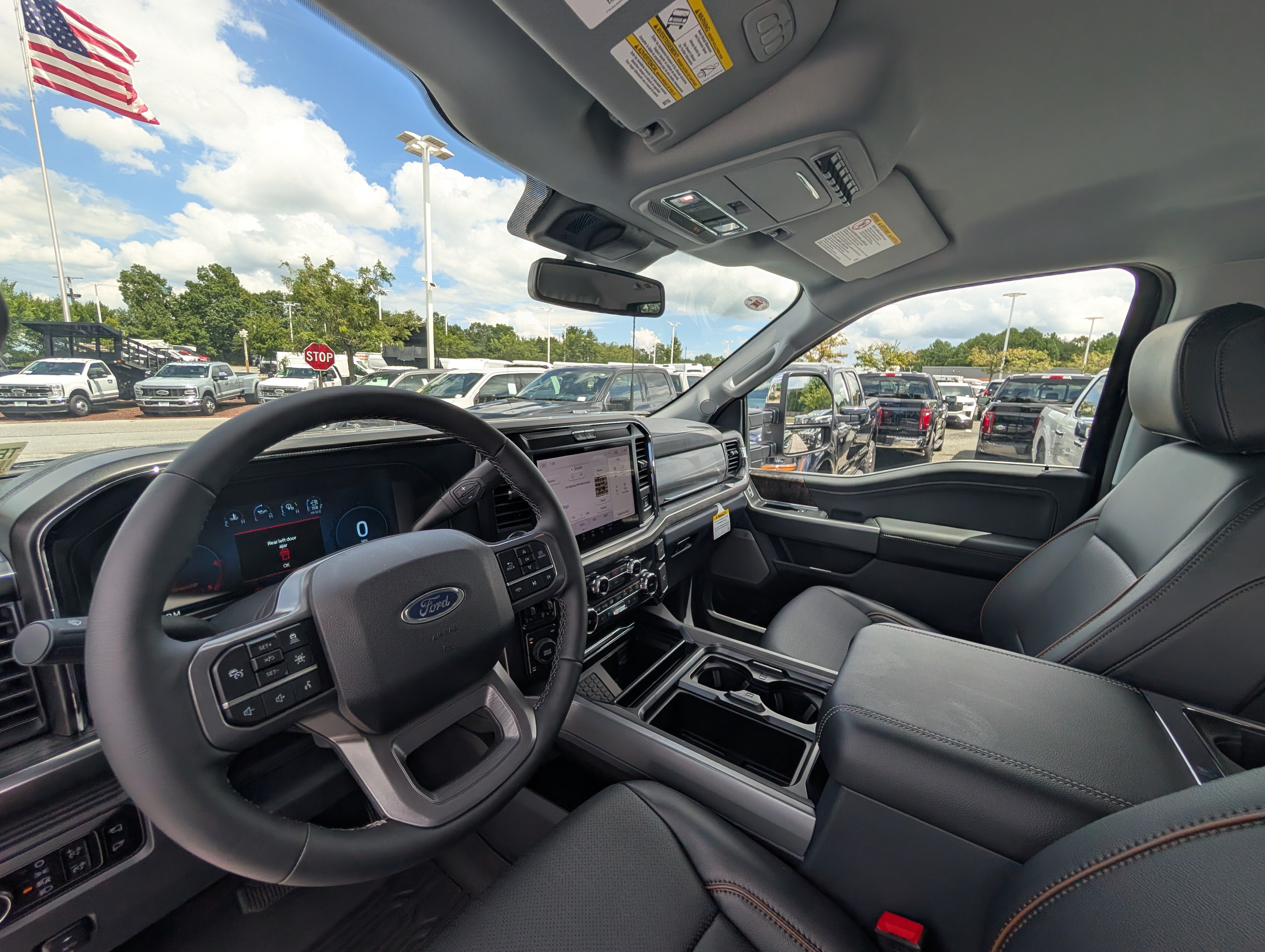 New 2026 Ford F250 Lariat w/ Lariat Premium Package AWD/4WD image 11