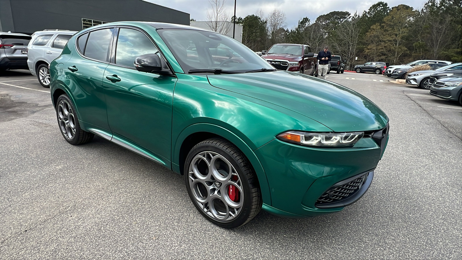 Used 2025 Alfa Romeo Tonale Tributo Italiano image 5