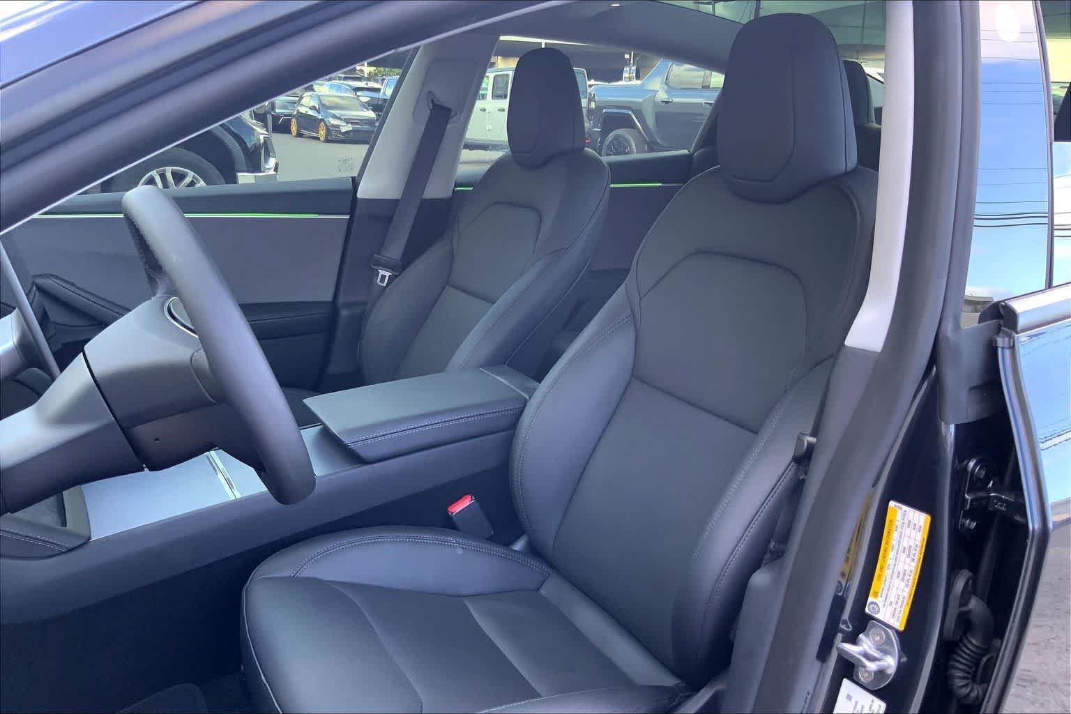 Used 2025 Tesla Model 3 Long Range RWD image 11