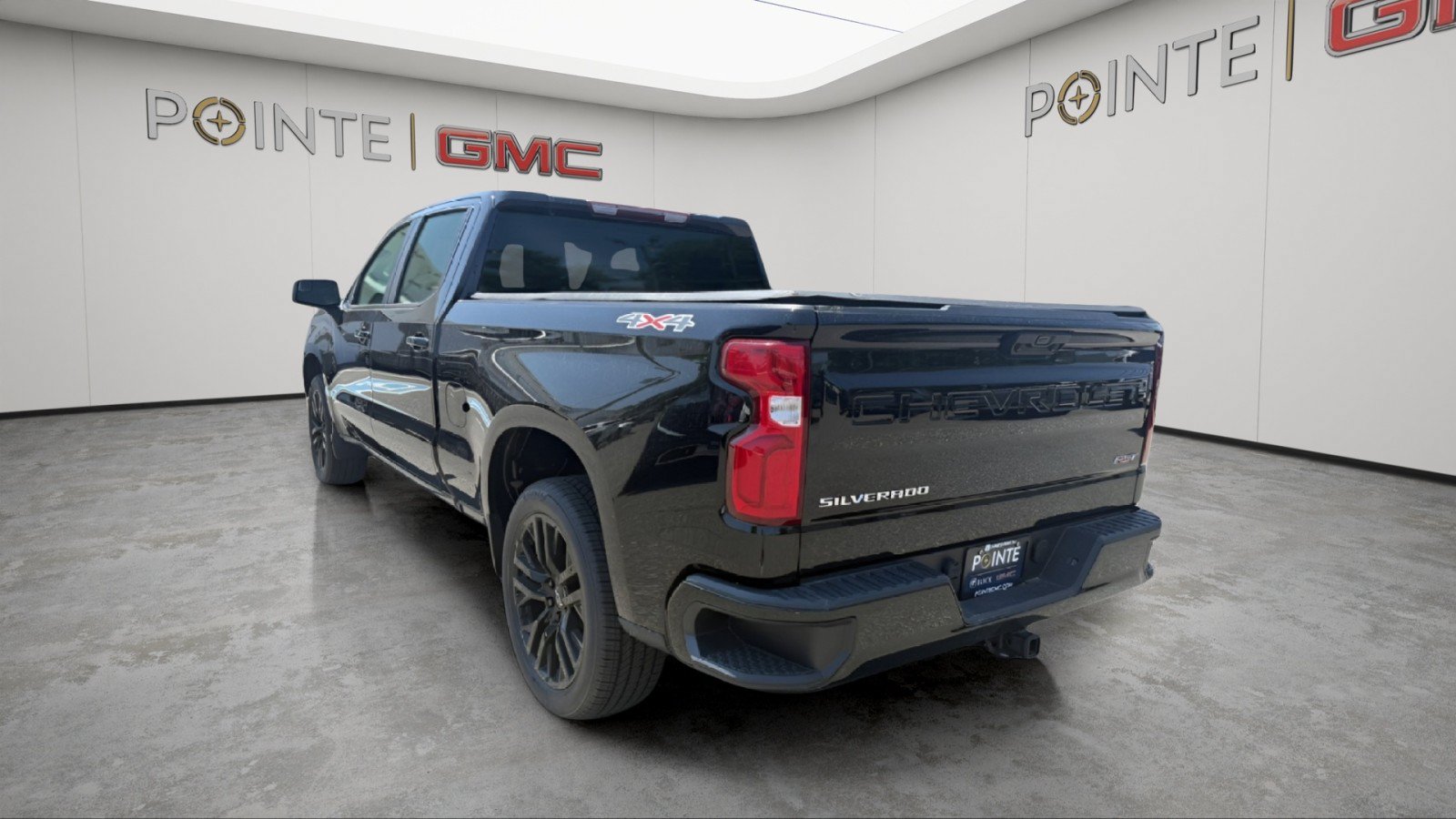 Used 2023 Chevrolet Silverado 1500 RST AWD/4WD image 5