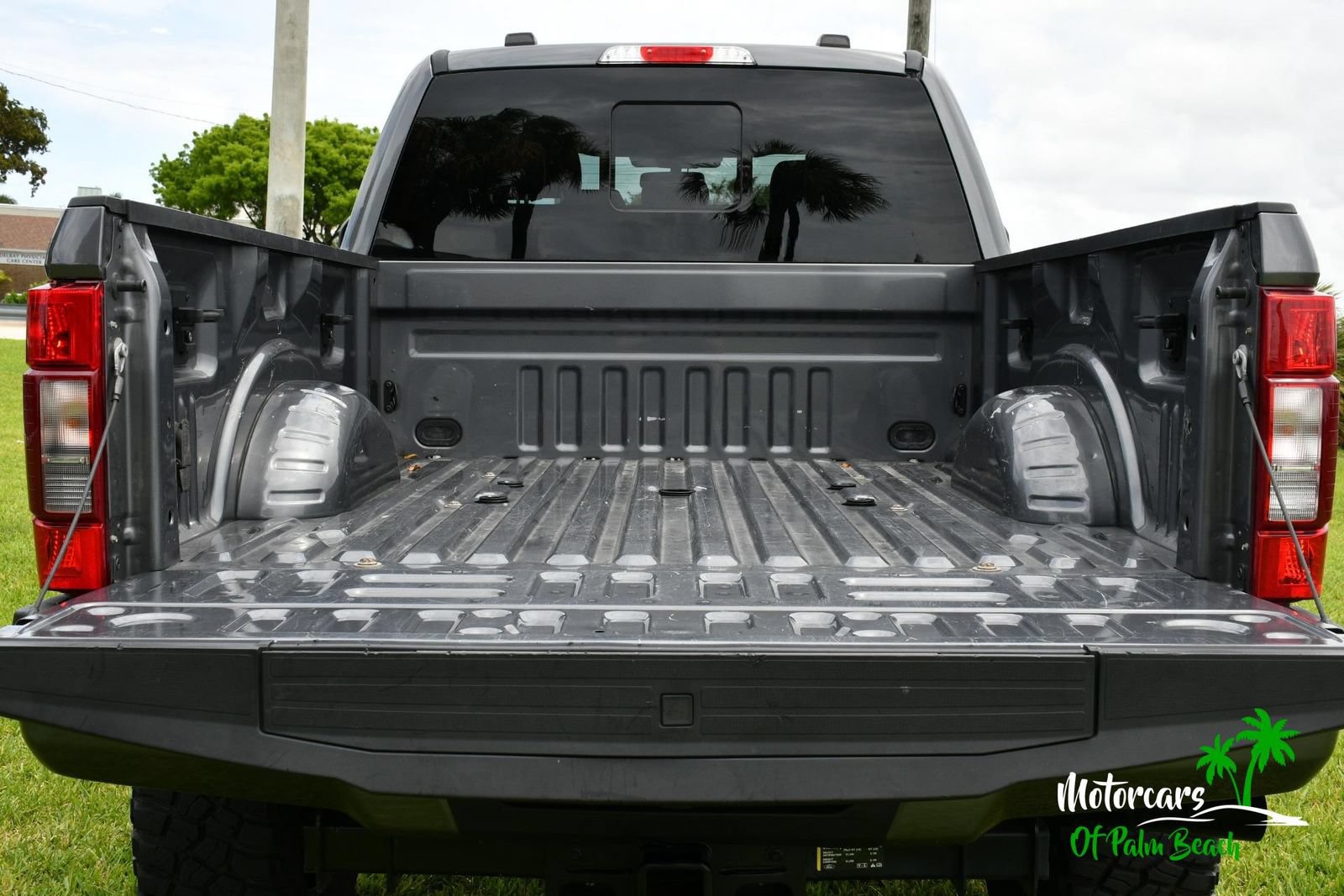 Used 2021 Ford F250 Lariat w/ Lariat Ultimate Package AWD/4WD image 17