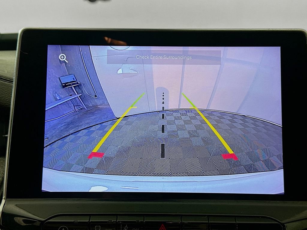 Used 2024 Jeep Compass Latitude image 13