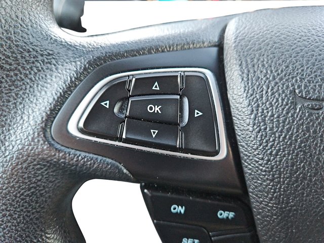 Used 2018 Ford Escape SE image 32