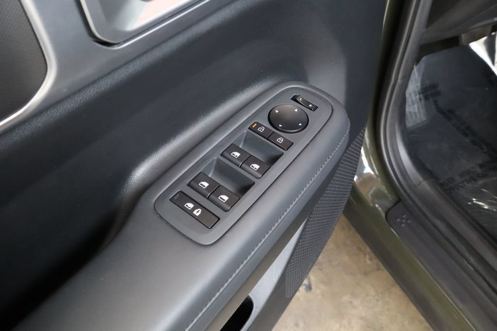Used 2025 Hyundai Santa Fe SEL FWD image 14
