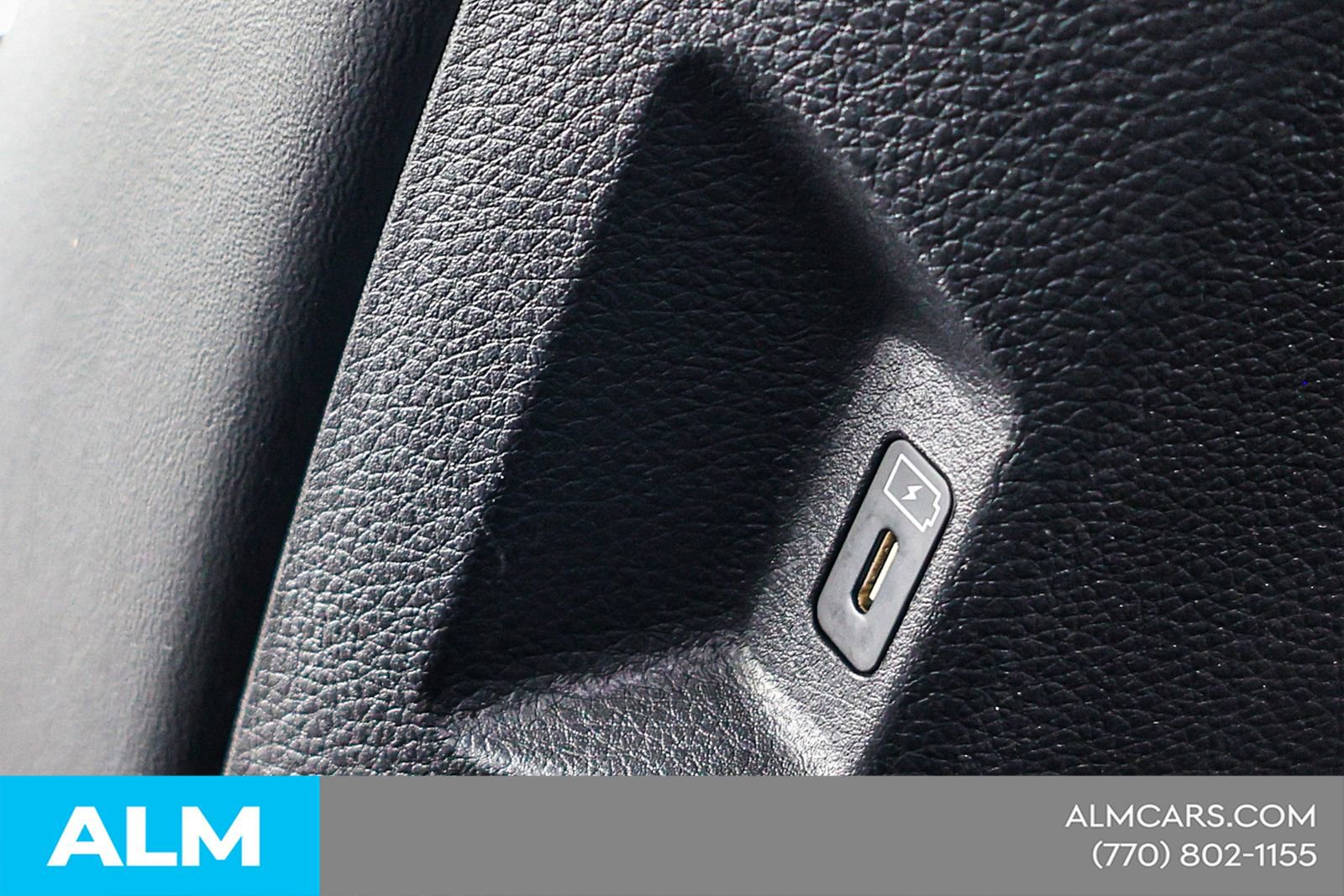 Used 2025 Kia Carnival FWD image 47