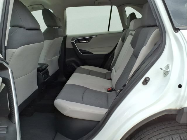 Used 2021 Toyota RAV4 XLE AWD/4WD image 22
