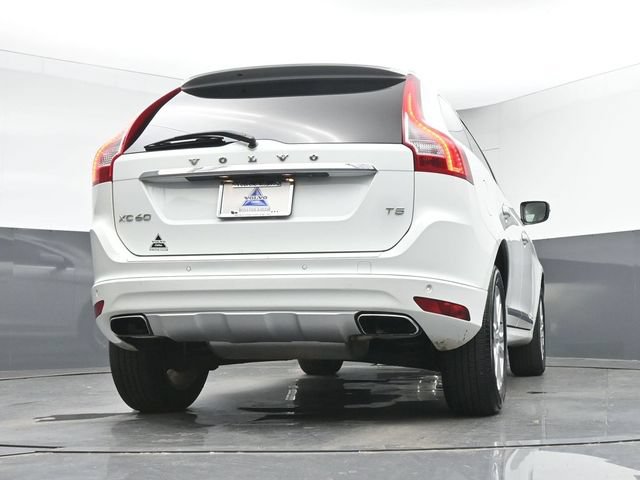 Used 2015 Volvo XC60 T5 Platinum FWD image 16