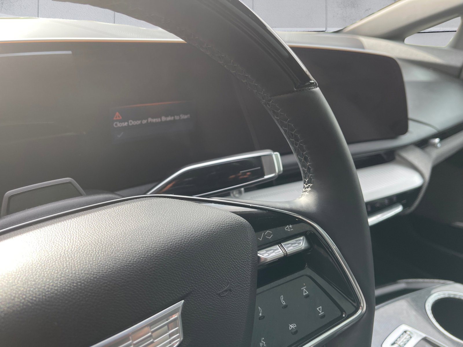 Used 2025 Cadillac Optiq Luxury 2 w/ LPO, Floor Liner Package image 12