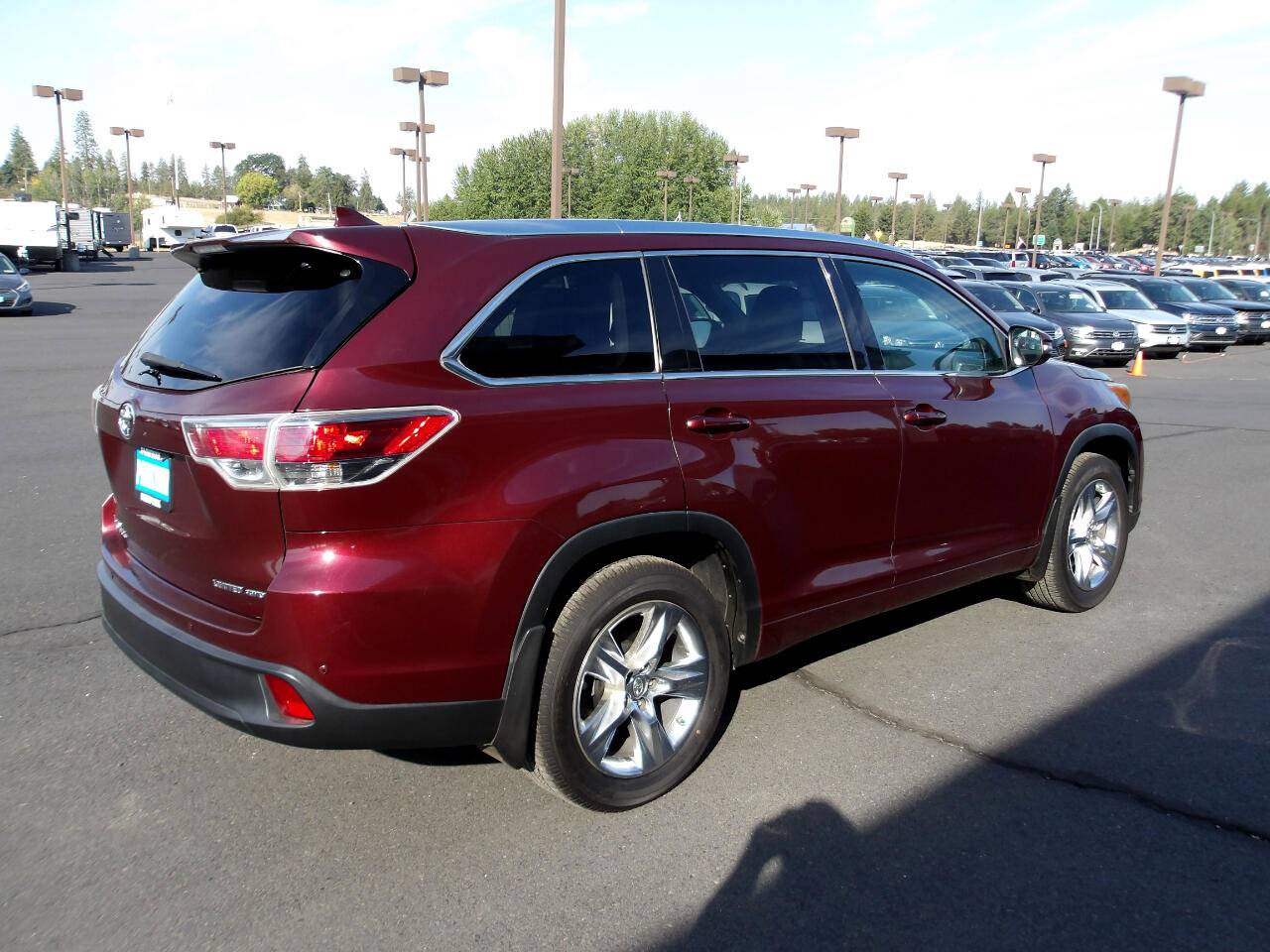 Used 2015 Toyota Highlander Limited w/ Driver Technology Package AWD/4WD image 5