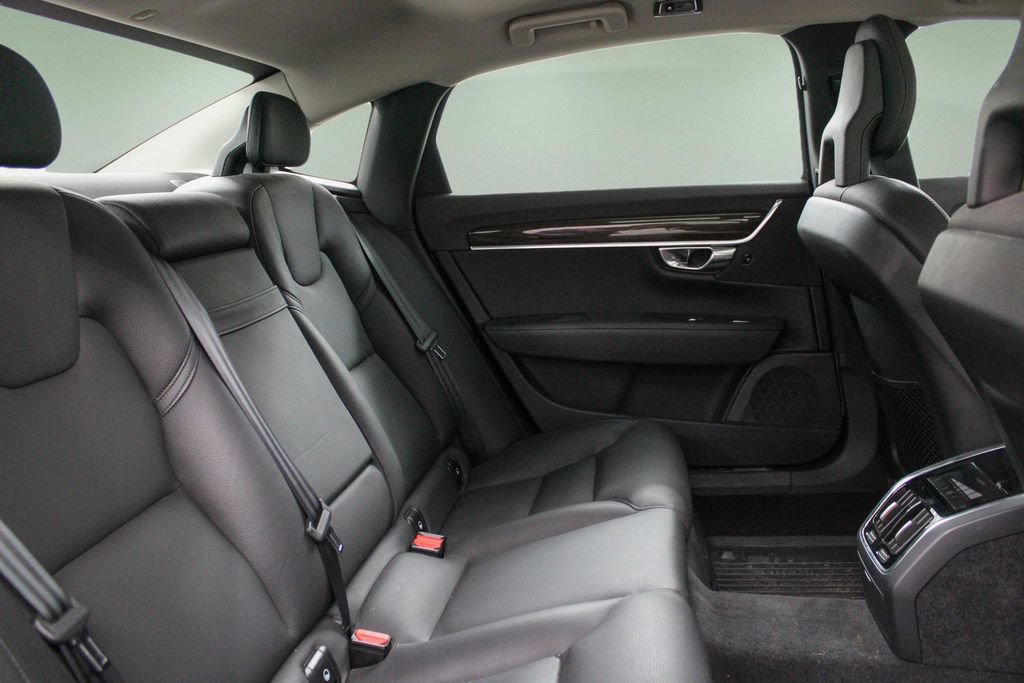 Used 2018 Volvo S90 T6 Momentum w/ Convenience Package AWD/4WD image 27