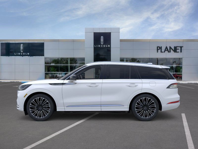 New 2026 Lincoln Aviator Black Label image 3