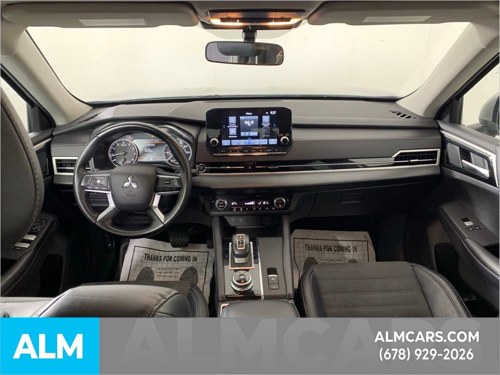 Used 2023 Mitsubishi Outlander SE Black Edition image 31