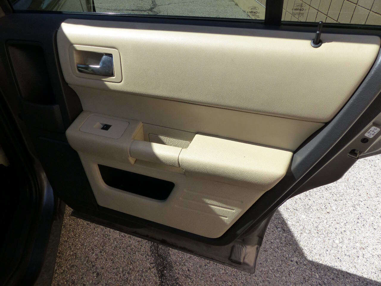 Used 2014 Ford Flex SE FWD image 21