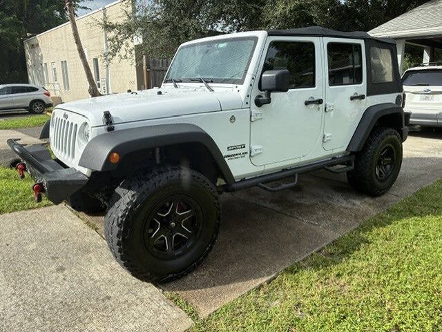 Used 2017 Jeep Wrangler Unlimited Sport AWD/4WD image 2