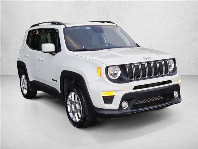 Used 2019 Jeep Renegade Latitude AWD/4WD image 3