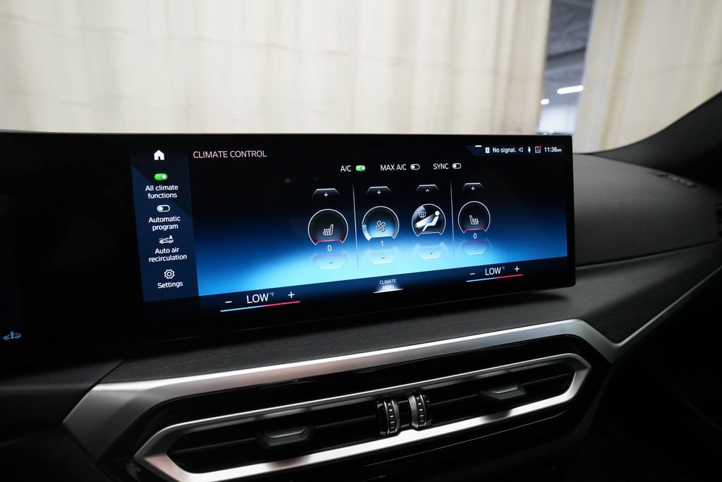 Used 2024 BMW 330i xDrive Sedan AWD/4WD image 6