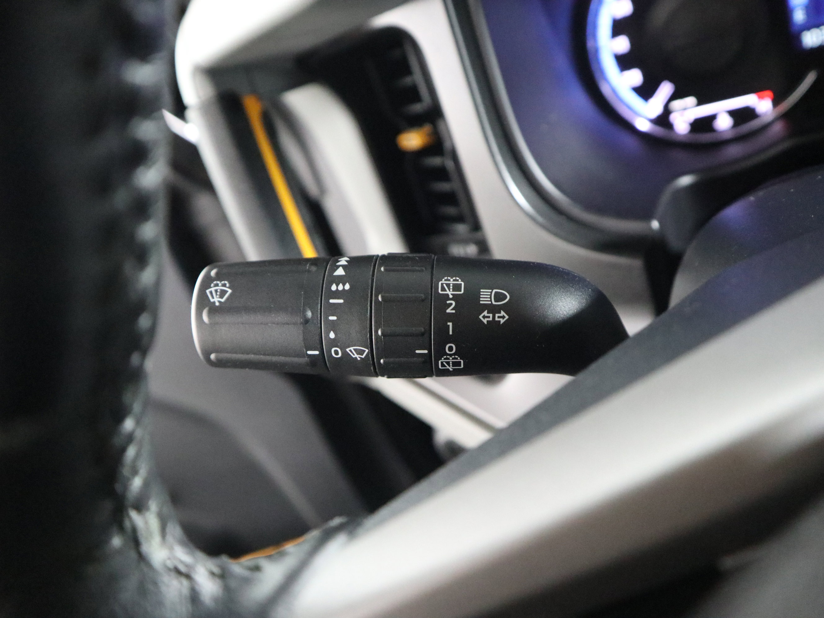 Used 2023 Ford Bronco Badlands image 25