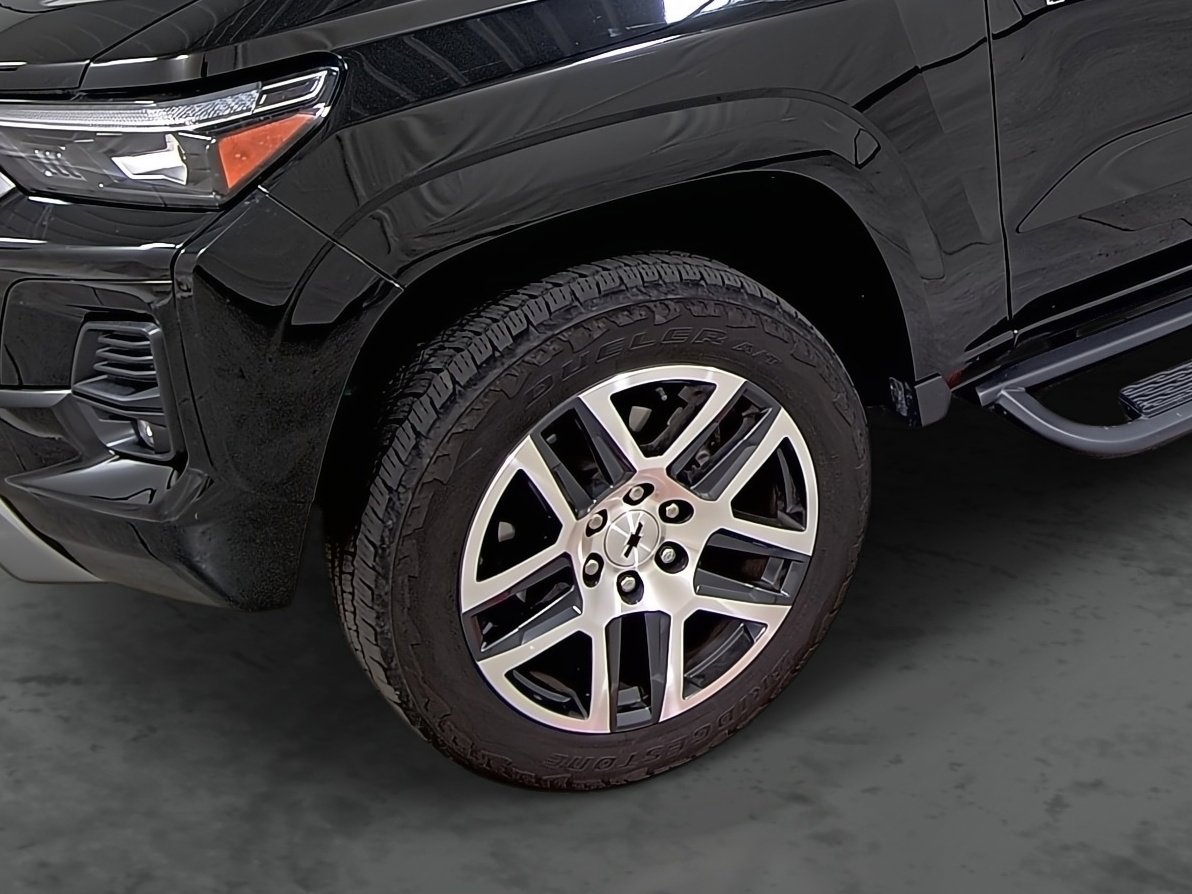 Used 2023 Chevrolet Colorado Z71 w/ Z71 Convenience Package 2 image 7