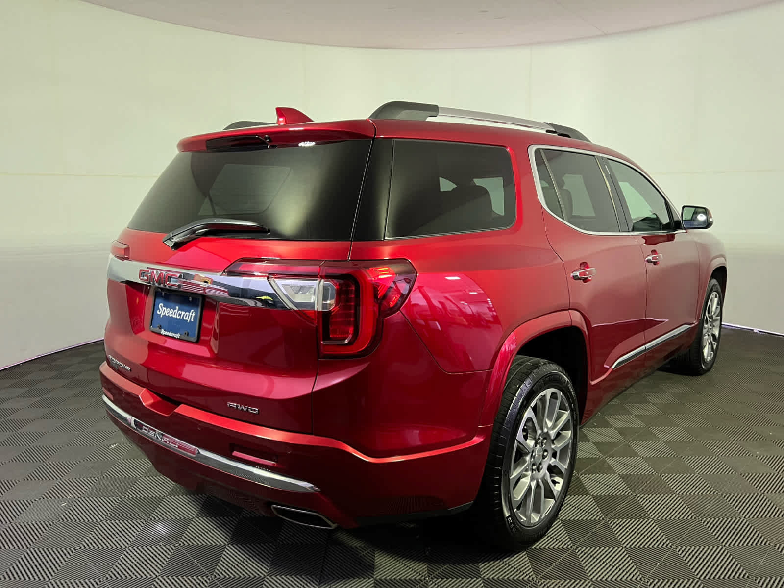 Used 2023 GMC Acadia Denali w/ Denali Ultimate Package image 7