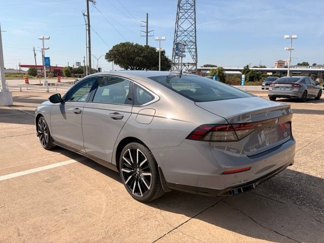 Used 2023 Honda Accord Touring image 4