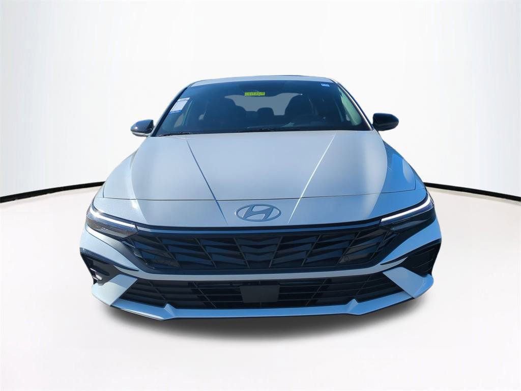 New 2026 Hyundai Elantra SEL Sport image 3