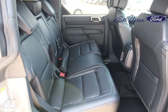 New 2025 Ford Bronco Outer Banks image 9