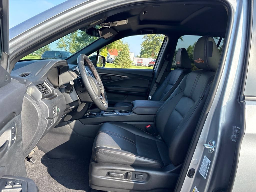 Used 2025 Honda Ridgeline TrailSport image 15