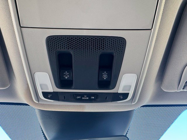 Used 2025 Honda Pilot Touring image 34