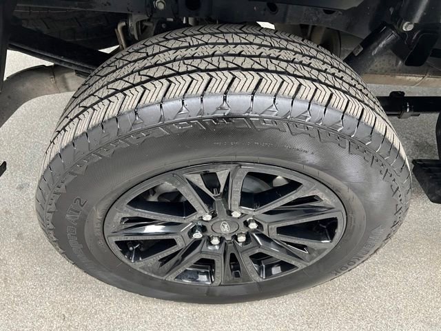 Used 2024 Ford F150 Platinum w/ FX4 Off-Road Package image 16