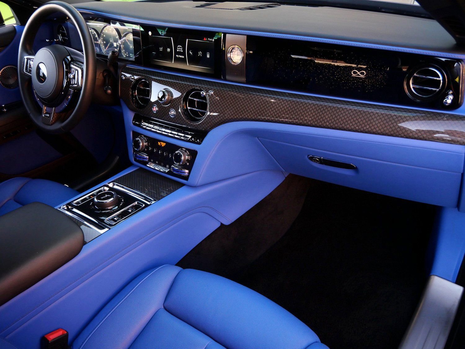 Certified 2023 Rolls-Royce Ghost Black Badge w/ Black Badge Ghost Package image 18